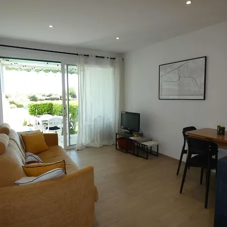 Vittoria Immobilier - Rez De Jardin Bord De Couchant Διαμέρισμα