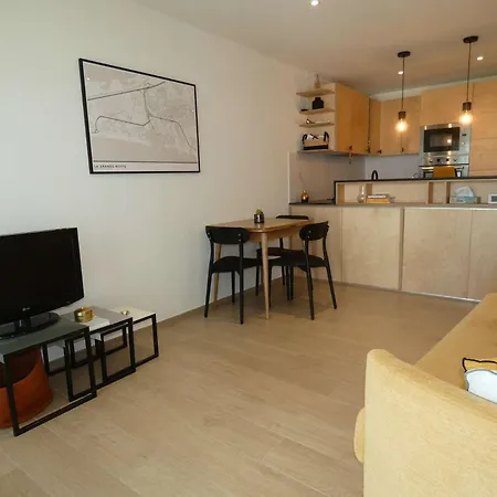 Vittoria Immobilier - Rez De Jardin Bord De Couchant *